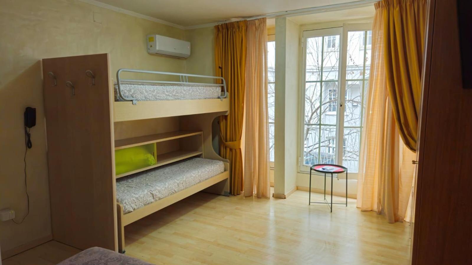 Vittoria Guest House Salerno Buitenkant foto